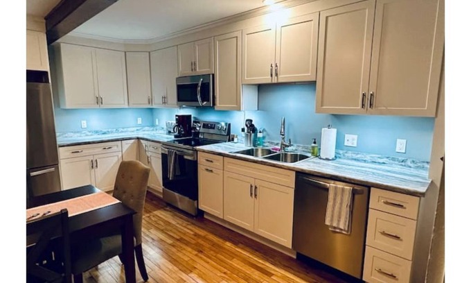 Westbrook Appartement | Classic New England Charm