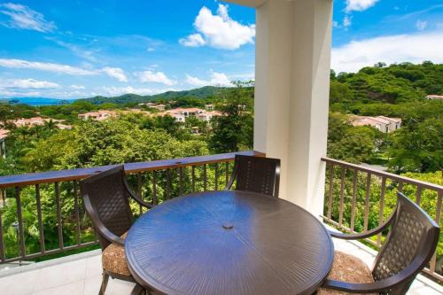 Coco Maison | Classy artsy ocean-view unit near pool at Pacifico in Coco sleeps 6