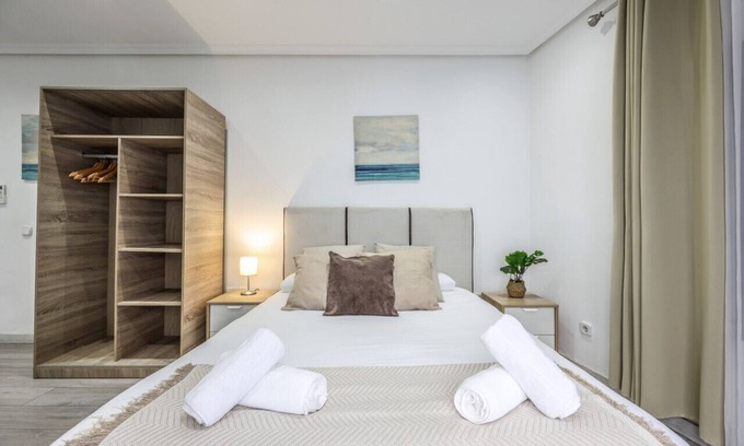 Numancia Appartement | Classy Studio close to Retiro Park, Madrid