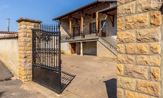 Lugny Maison | "La Maison de Claudette"