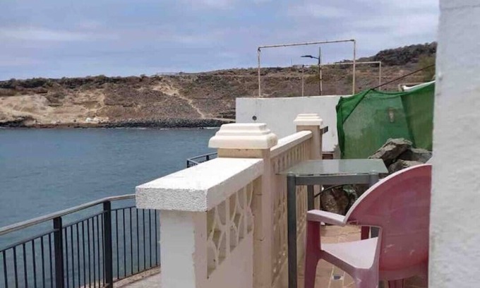Costa Adeje Appartement | Claudia Puertito de Adeje - 2 bedrooms, 70sqm, on the beach