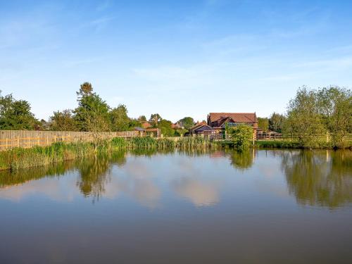 Louth Maison | Clay Lake Cottages - Dad's Shed