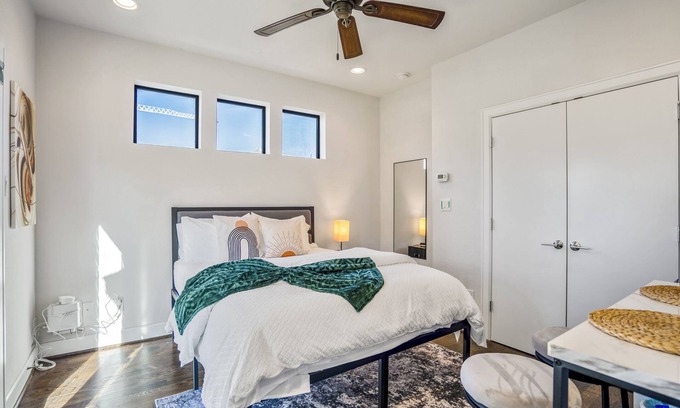 East Downtown Houston Appartement | Clay Studio in the heart of EADO