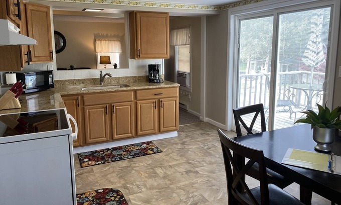 Clayton Appartement | Clayton #2 Cozy, Clean, and Convenient apartment