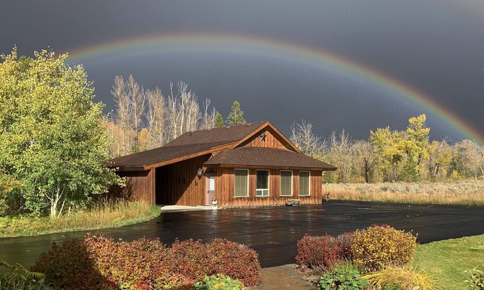 Tetonia Maison | Badger Creek Bunkhouse