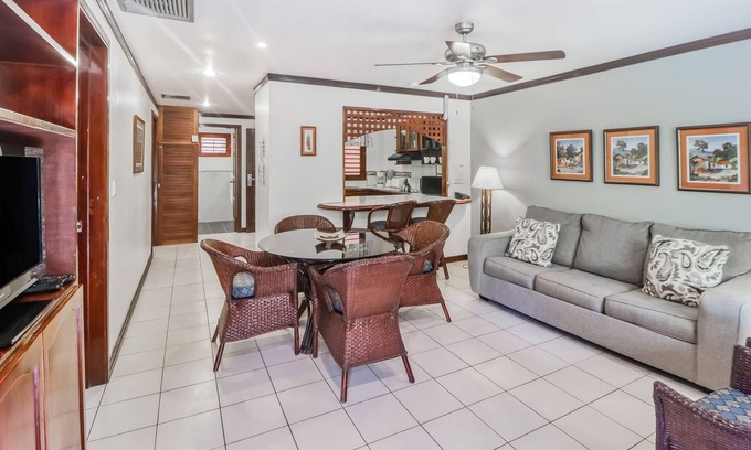 Damas Copropriété | Clean & Bright Getaway W/ Shared Pool, Lush Gardens, & Ideal Location Near Town!