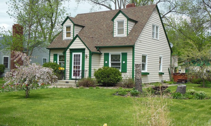 St. Cloud Maison | Propre, confortable et bien situé!