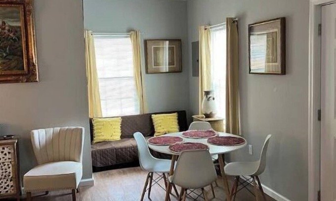 Valdosta Maison | Clean Modern Deco Apt 1 BR 1 Bath Near Everything
