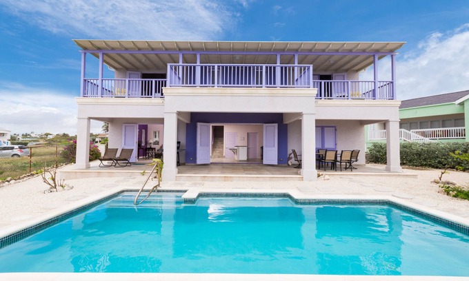 Ocean City Villa | Villa lilas au bord de la falaise sur l'océan Atlantique