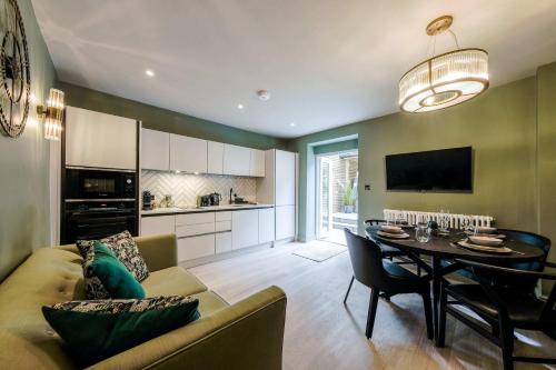 Clifton Appartement | Clifton 32 Garden flat with hot tub