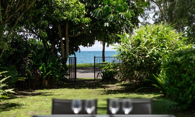 Clifton Beach Appartement | Clifton Beach Waterfront 2BR Stylish Home