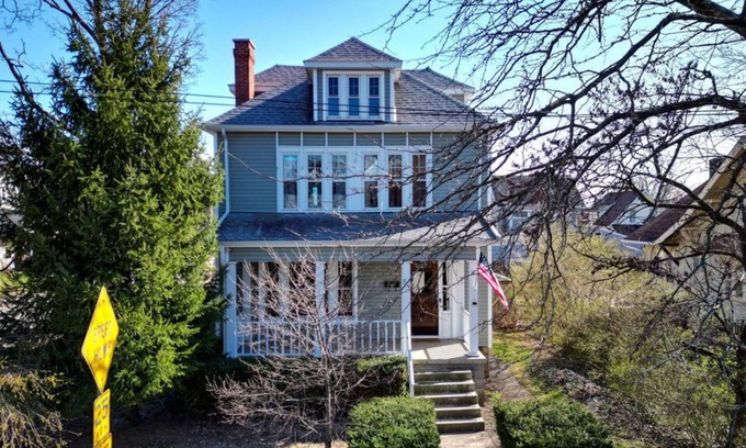 Clintonville Maison | Clintonville Comfort and Class