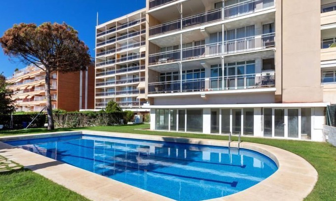 Sant Vicenc de Montalt Appartement | Clipper by Interhome