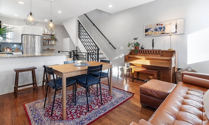Whitman Maison | Close 2 Stadiums/Center City/3bd/3ba/Outdoor Area