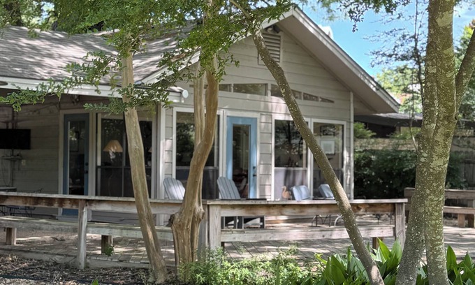 Lakeshore Addition Maison | Fermer dans le lac Austin cadre face au lac maison familiale et conviviale, pas un lieu, du parti