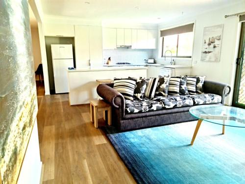 Surfside Maison | Close to beach and Mangrove walk