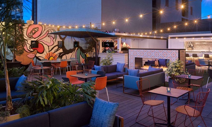 Civic Core Hôtel | Close to Convention Center + Rooftop Pool & Bar