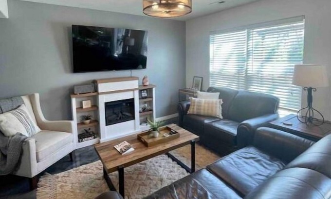 Council Bluffs Maison | Close to Downtown Omaha and Interstate.