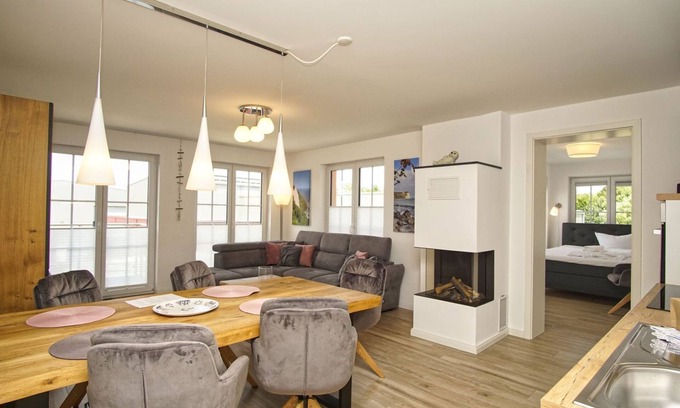 Lauterbach Appartement | Close to the sailing harbor, balcony, own sauna - Alte Fischfabrik Lauterbach FeWo 10
