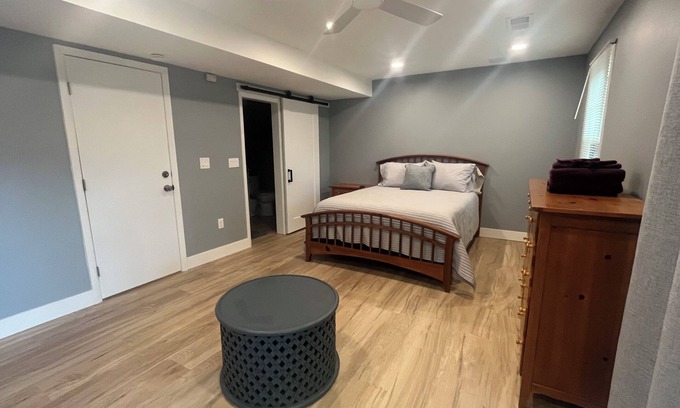 Hethwood - Prices Fork Maison | CLOSE TO VT - New renovation-4 bedroom townhouse-near a bus stop-with parking!