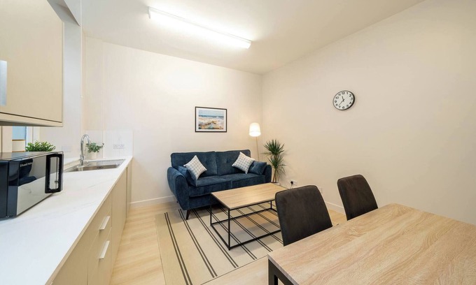 Montrose Appartement | Clova at Benmore Apartments (1st floor, 2 bed)