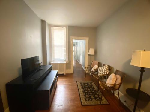 Point Breeze Appartement | Clover 2900 - Apartment and Rooms with Private Bathroom near Washington Ave South Philly