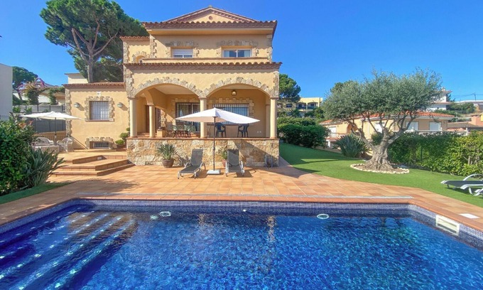 Condado del Jaruco Villa | Club Villamar - Superbe villa avec piscine privée et beaux espaces extérieurs située dans un quar...