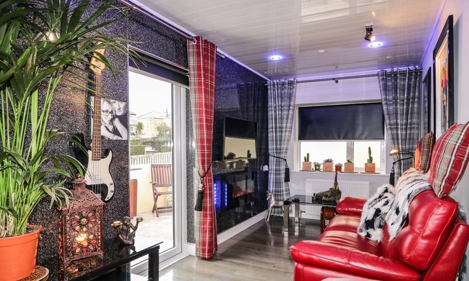 Castlerock Cottage | Clubhouse View Apartment, CASTLEROCK