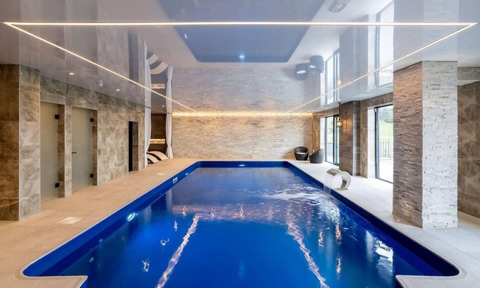 Llanbedr-dyffryn-clwyd Maison | Clwyd Gate Manor Pool Sauna HotTub Cave Wales