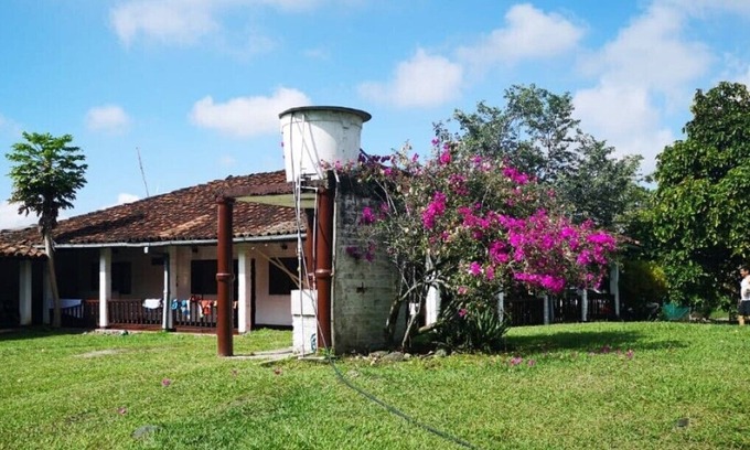 Ginebra Autre | MATRIMONIAL HABITACION CON CAMA - Ginebra glamping a 10 minutos de ginebra.