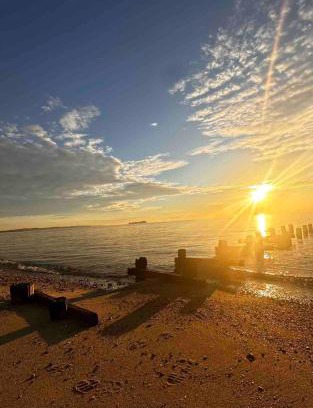 Devon Maison | coastal and cozy beach stay, pet friendly