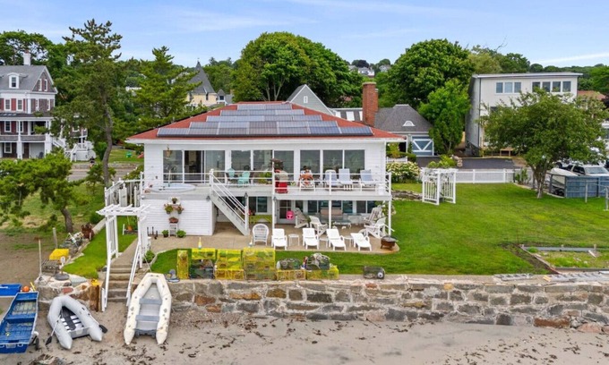 Swampscott Copropriété | Coastal Charm: Lobster Châto