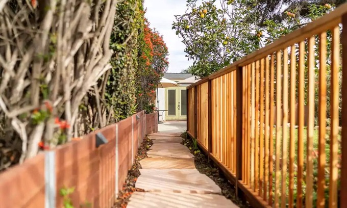 Toro Canyon Maison | Coastal Guest House in Nature