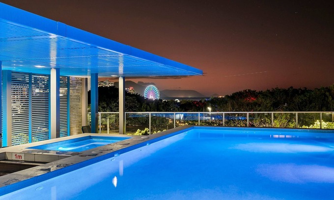 Cairns Central Business District Appartement | Coastal Harbour Lights -pool Gym Prime Location
