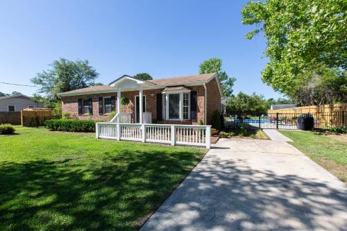 Ogden Maison | Coastal Home with Inground Pool