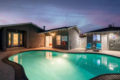 Harbor Maison | Coastal Lagoon - Pool Heating - Games - Air Hockey