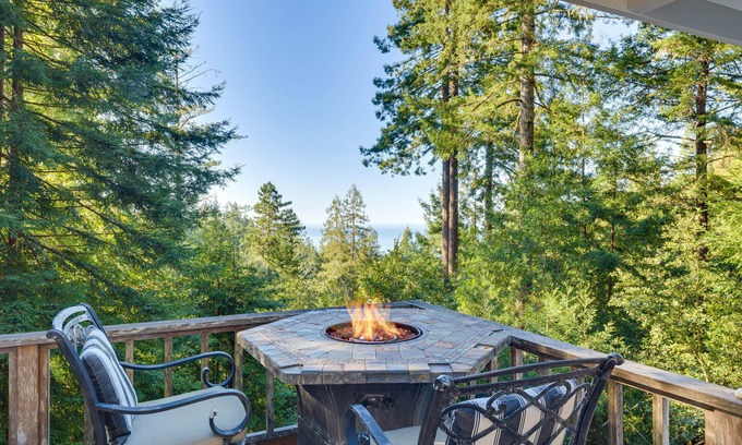 Gualala Maison | Coastal NorCal Sanctuary w/ Ocean & Redwoods Views