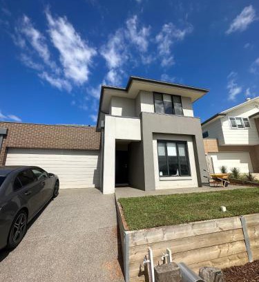 Mount Duneed Maison | Coastal Oasis - 10 mins to Torquay, 10 mins to Geelong !