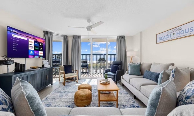 Ocean Drive Copropriété | Coastal Palm - Panoramic Views - Indoor & Outdoor Pool, Lazy River & Hot Tub