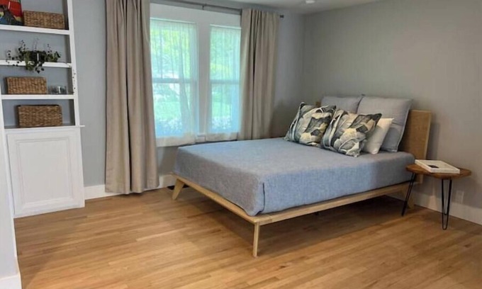 Cohasset Maison | Coastal Private Guest Suite