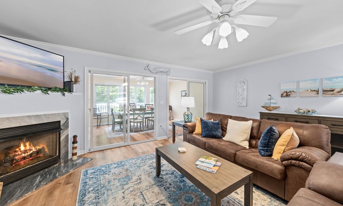 Lewes Maison | Coastal retreat close to beaches, bike trails and historic downtown Lewes