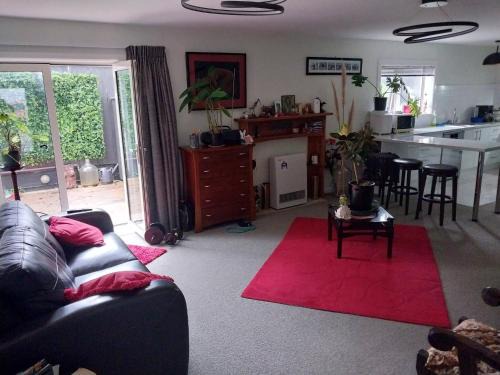 Seatoun Maison | Coastal Retreat in Wellington - Perfect for Quick Stays