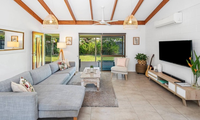 Kewarra Beach Maison | Coastal Soul Luxury Home Trinity Beach