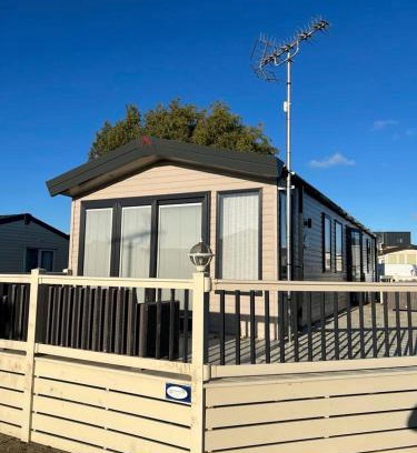 Swalecliffe Maison | Coastguard 45