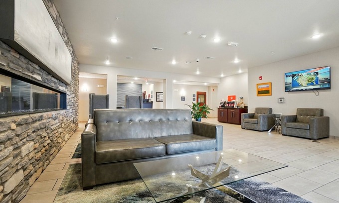 Russells Point Hôtel | Cobblestone Hotel & Suites-RussellsPoint