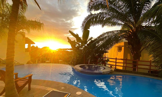 Coco Sunset Hills Copropriété | Paradis Tropical avec des Couchers de Soleil Majestueux sur le Pacifique !