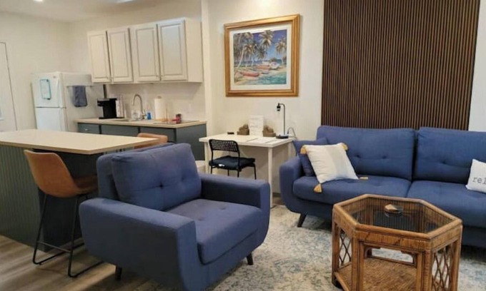 Cocoa Appartement | Cocoa Village Hideaway - 1 Bedroom/1 Bath Walk to Riverfront and Restaurants