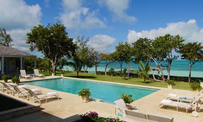 Dunmore Town Villa | Coconut Ranch - Belle Villa Compound Harbourside isolée et piscine