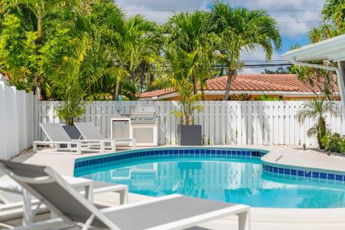 Dolphin Isles Appartement | Coconut Walk To The BeachComfy Beds Firepit Pool