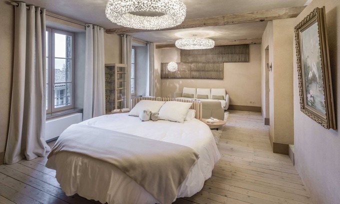 Chatte Maison | Suite Cocon dans une ancienne fabrique de soie A la Galicière